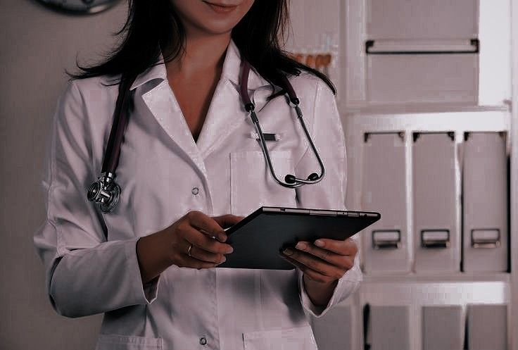 10 Jurusan Kesehatan yang Sepi Peminat, Prospek Karir & Gajinya